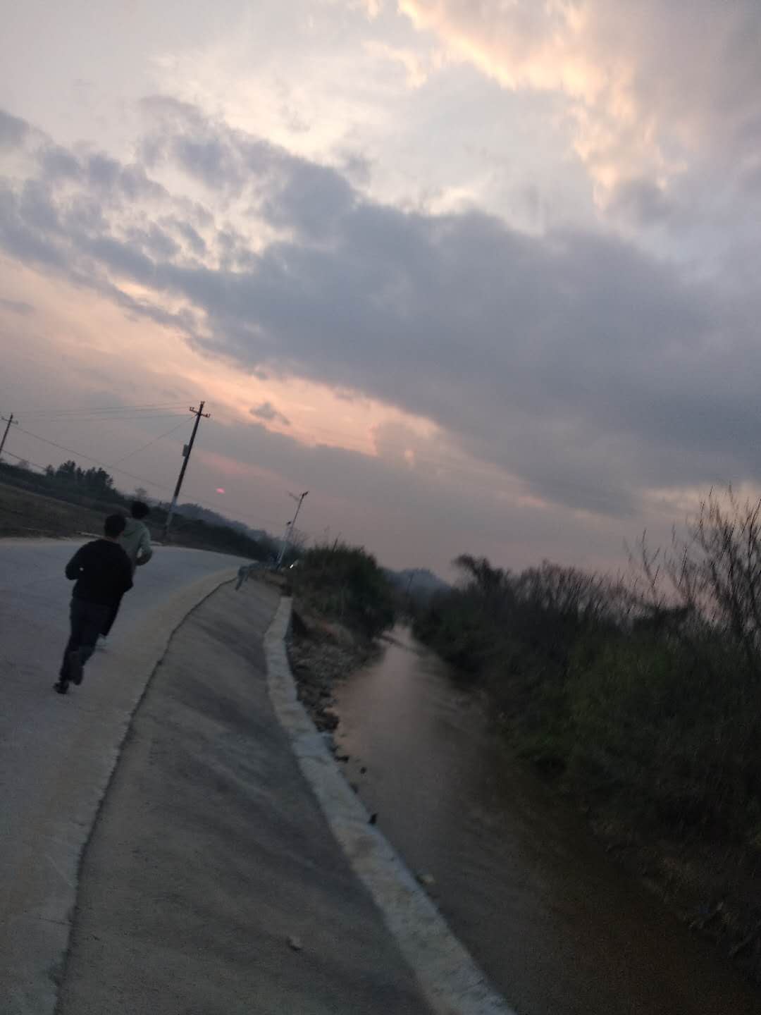 复读生自传怎么写,复读生的自传感言