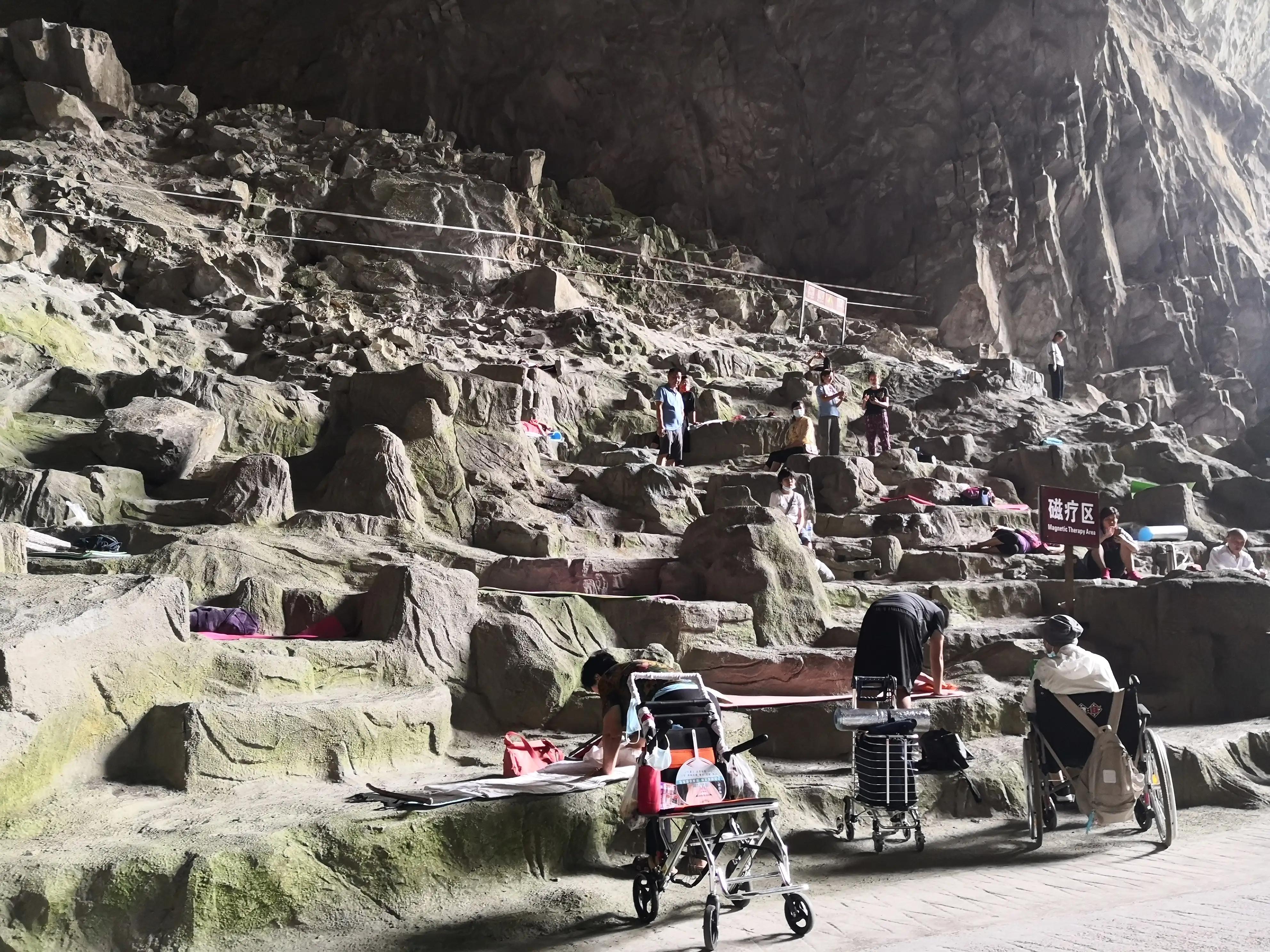 广西巴马吃住攻略,巴马百魔洞吃住行