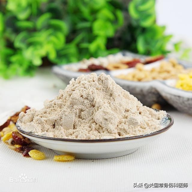 芡实枸杞人参泡水喝的功效与作用,芡实跟什么煮对脾胃好