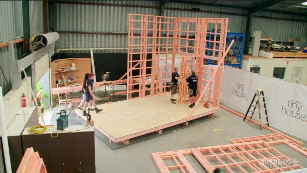 惊呆！看这对新西兰小夫妻花6周在35平米上建的DreamHouse