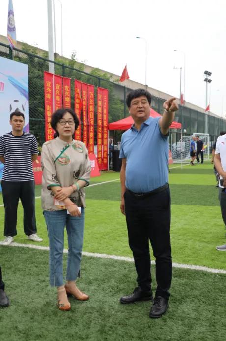 八支足球队,八支青少年足球队齐聚江城