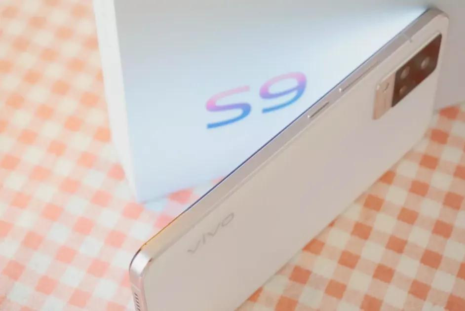 vivo轻薄手机,vivos9评测轻薄的影像自拍旗舰