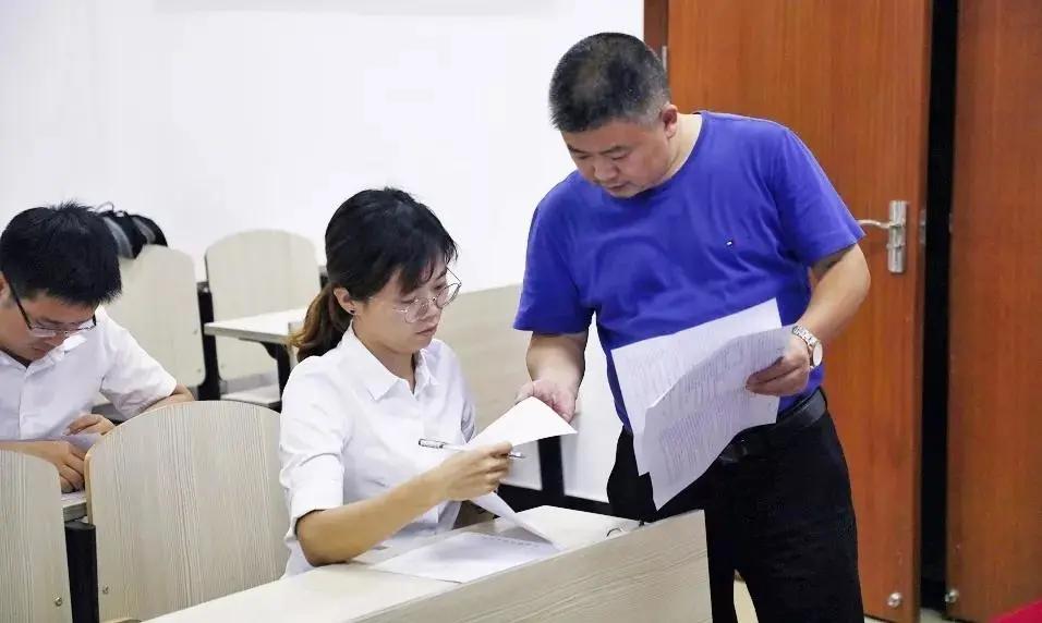 “师生同考”又何妨？奋达老师的实力超乎想象