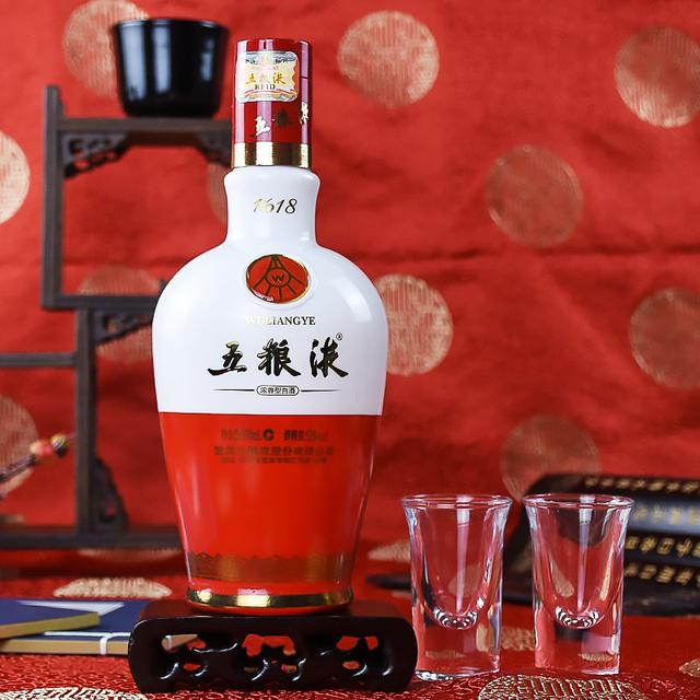 宜宾五粮液1618浓香型52度多少钱,五粮液1618浓香型52度白酒