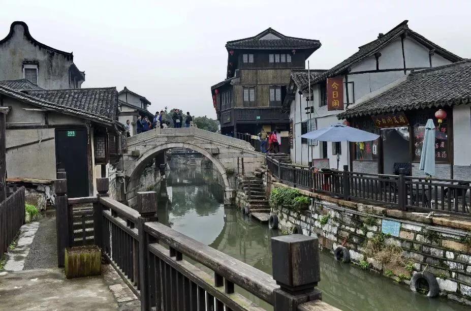 上海地铁沿线景点全部免费,上海地铁11号线上海赛车场