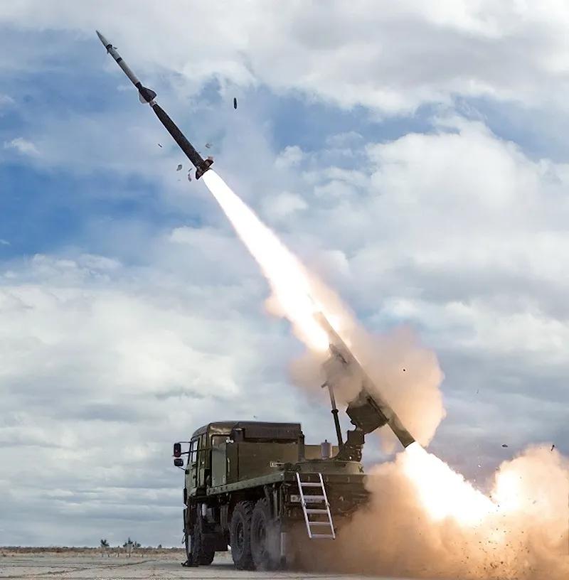 俄武直配100公里导弹,俄罗斯投送s300防空导弹