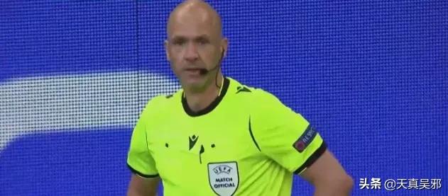 这又虐又暖的一幕，也许会让你喜欢上足球