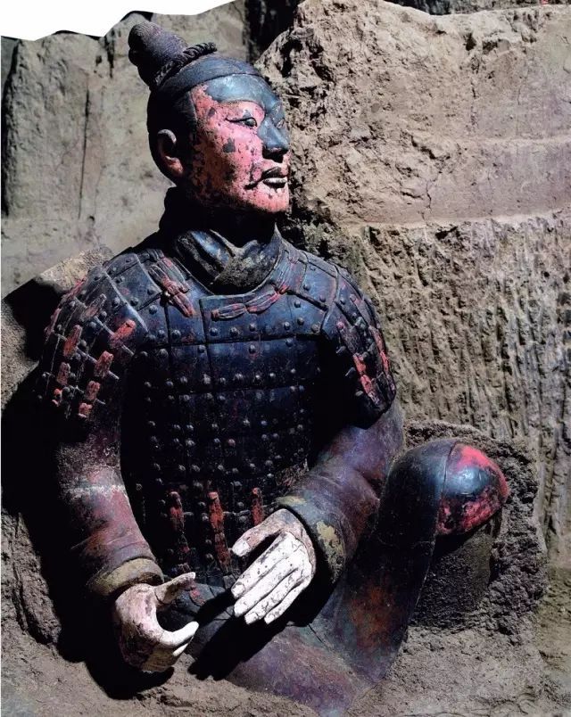 兵马俑出土的时候是彩色的,还原兵马俑的真实面貌