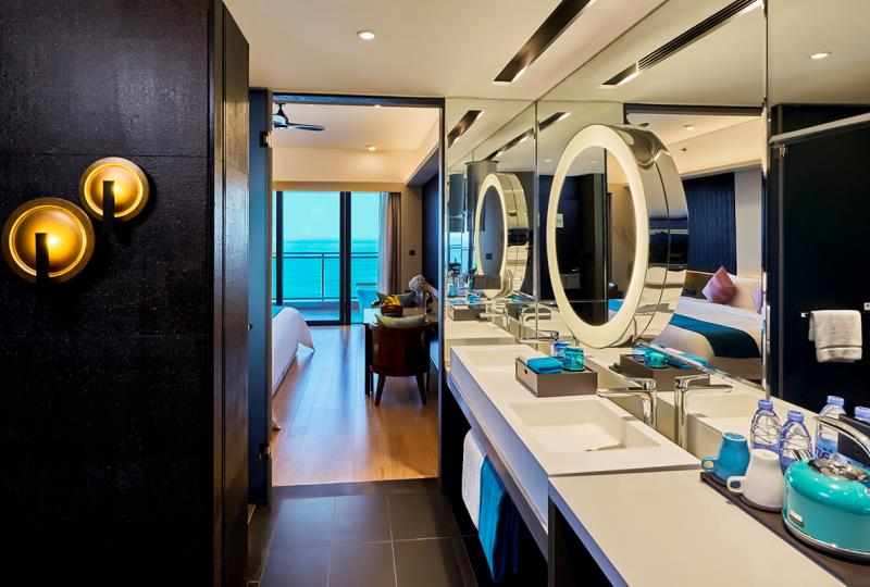 30平方米超大泳池,2000平无边泳池