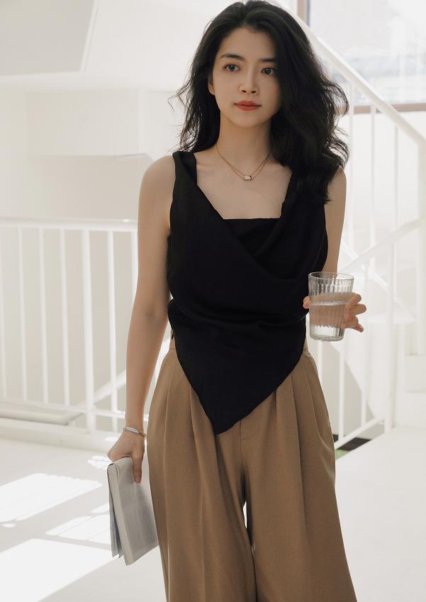 三木卡其半身裙,三木卡其色系的穿搭