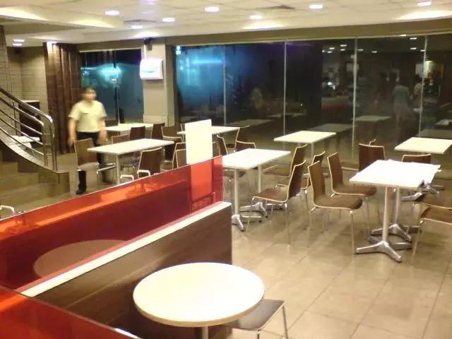 麦当劳人力成本,麦当劳的员工都是小时工吗