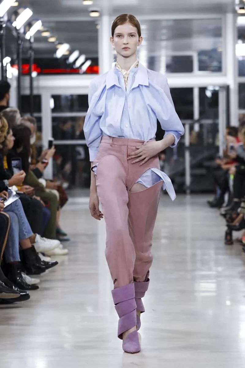 这条热裤正在与全世界的老爸为敌