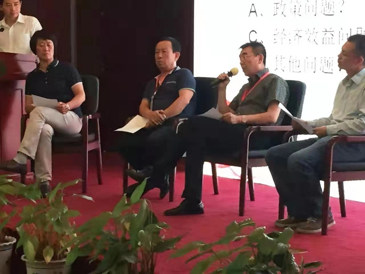 向太阳求索“造福人类之辉”—访大连希奥特阳光公司董事长邓晓东