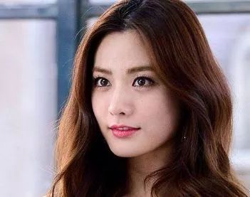 世界第一美人的脸,世界第一丑女整容