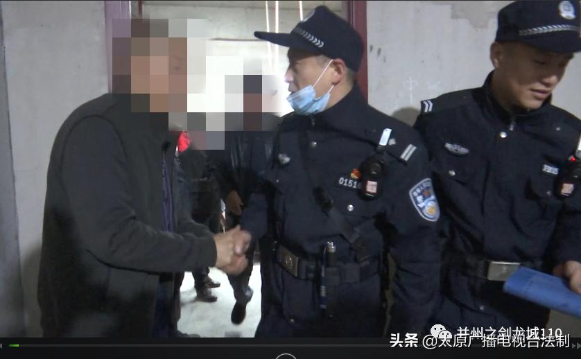 业主因为停车位吵架物业该怎么劝,因小区停车纠纷民警有权利拖车吗