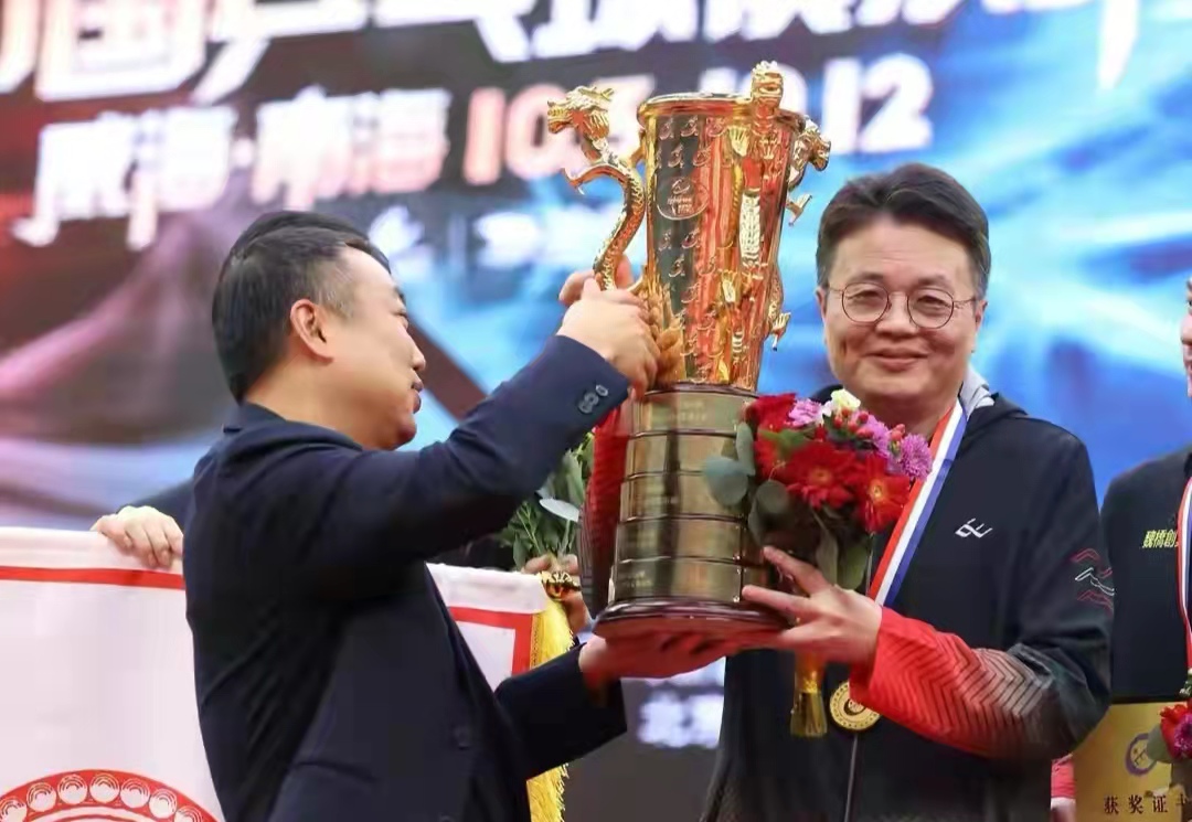 刘国梁张继科恩师,国乒教练刘国梁的事迹