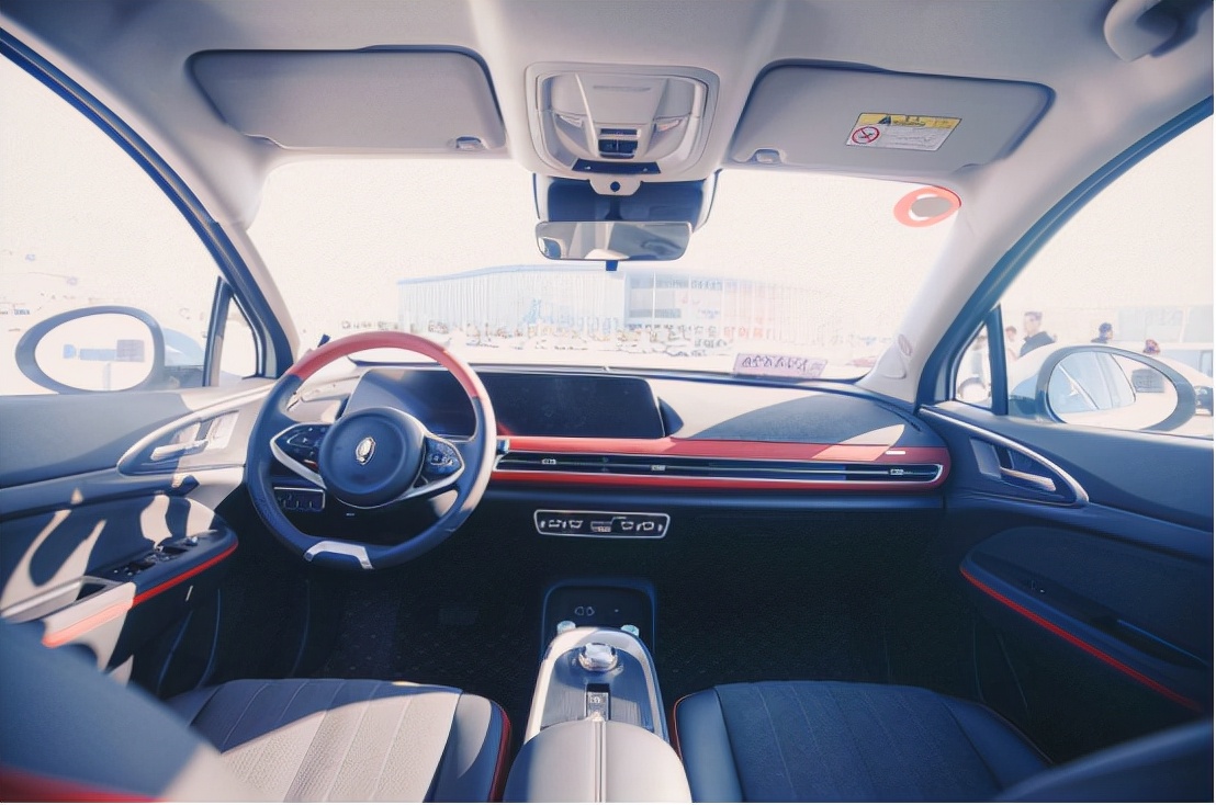 欧拉好猫gt木兰版23版和24款对比,欧拉好猫gt木兰版480km长续航参数