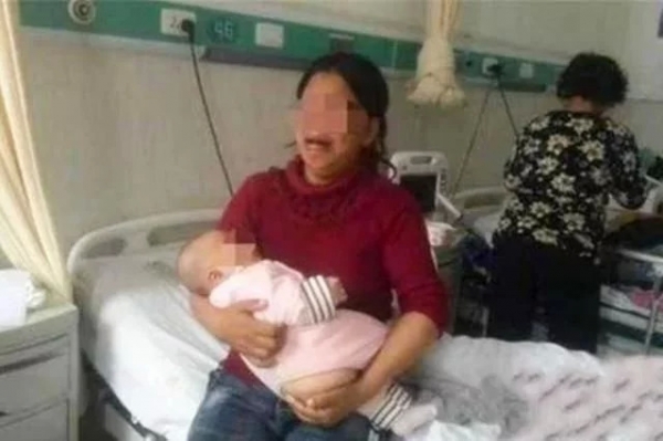 生完宝宝情绪波动,生完孩子宝妈情绪