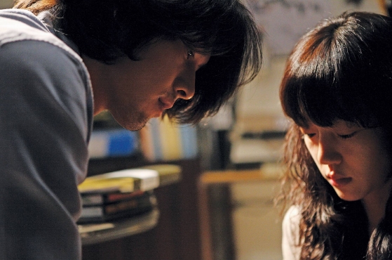 女友当过小三介意吗,发现女朋友做错事要给机会吗