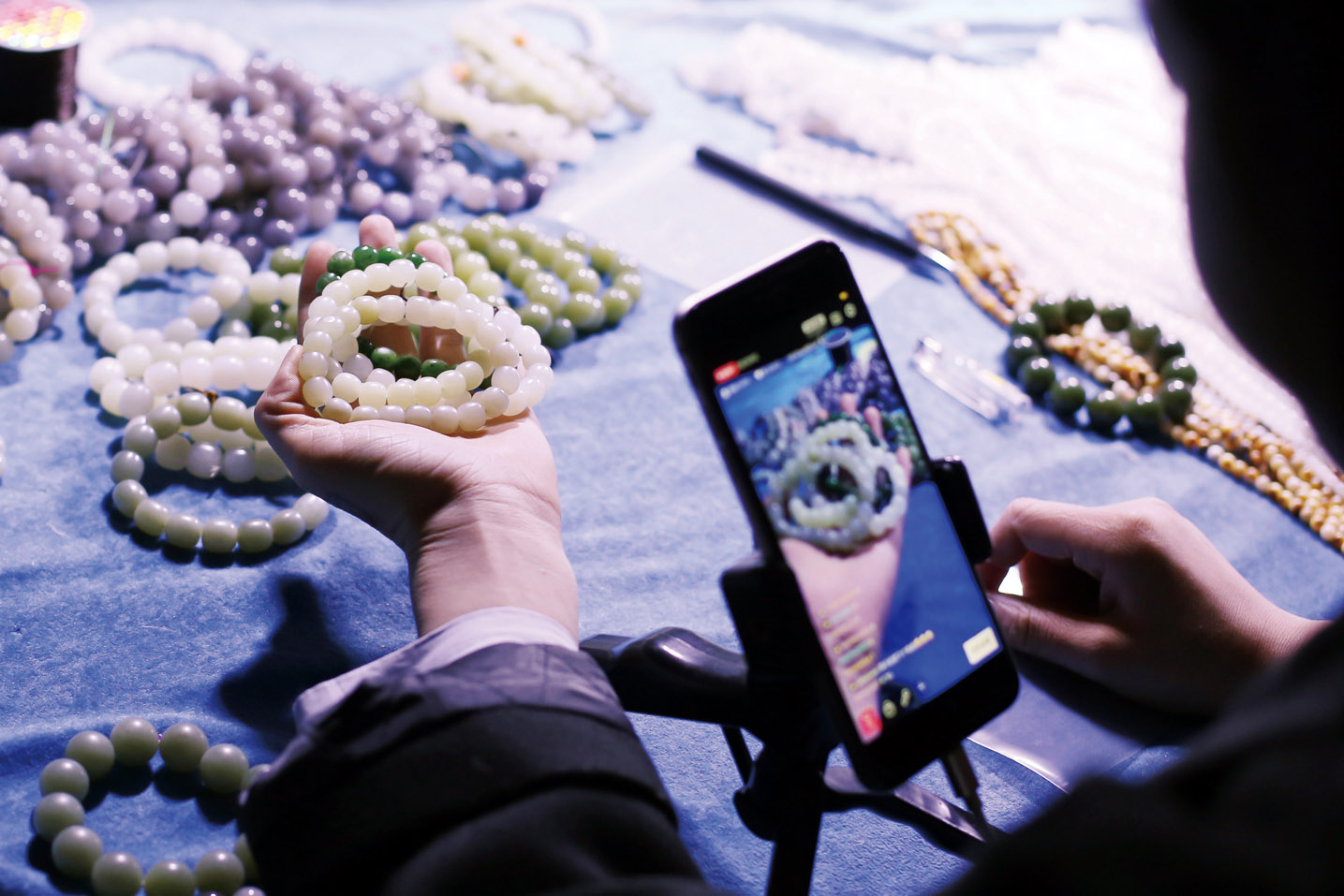 快手卖玉能卖多钱,快手卖玉石5000块钱