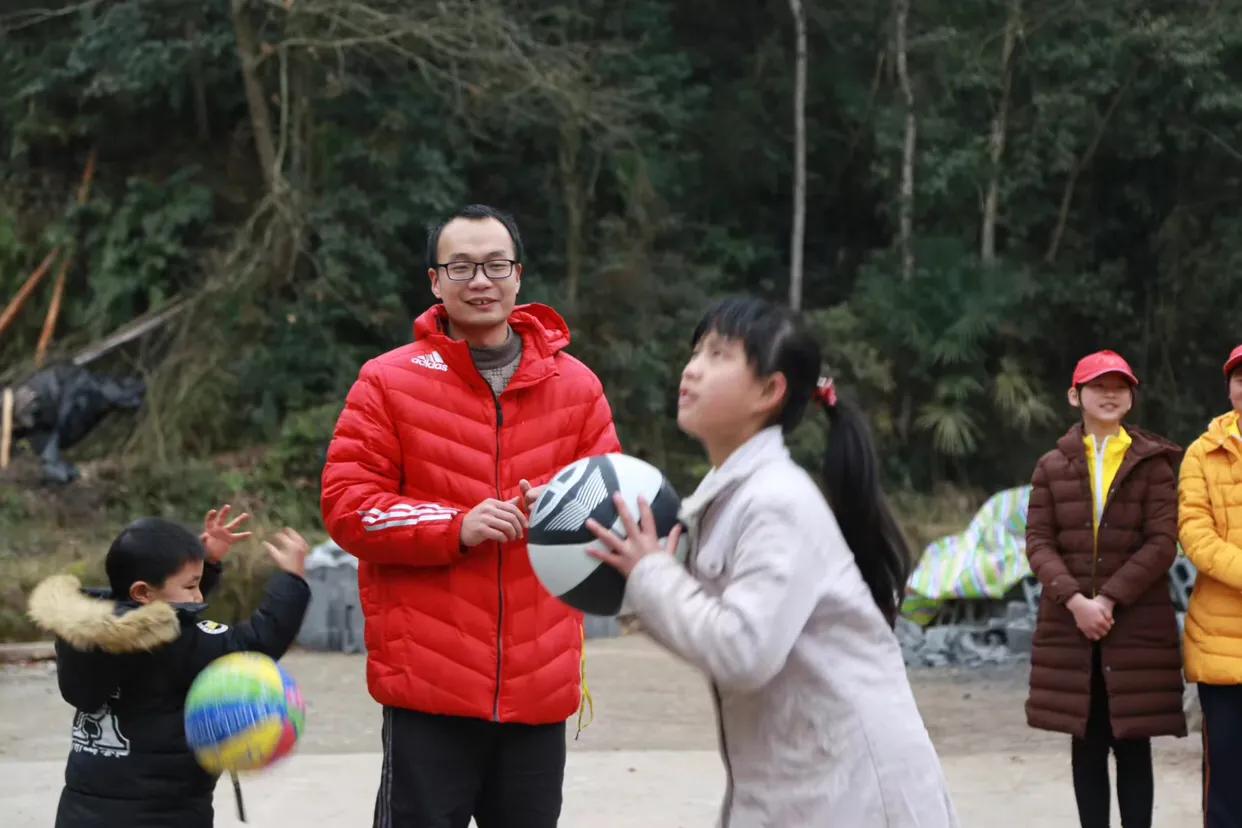 为梦想而插上想象的翅膀文案,为学习插上梦想的翅膀议论文