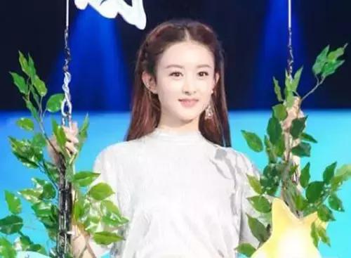 有中分发缝的高马尾怎么扎,中分发型扎法