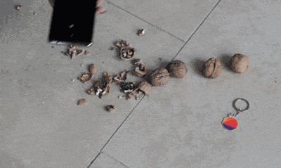 带有通话变声功能的手机,最小最薄的手机只能打电话