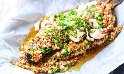 特色纸包鱼的做法可加菜吗,纸包鱼专卖店