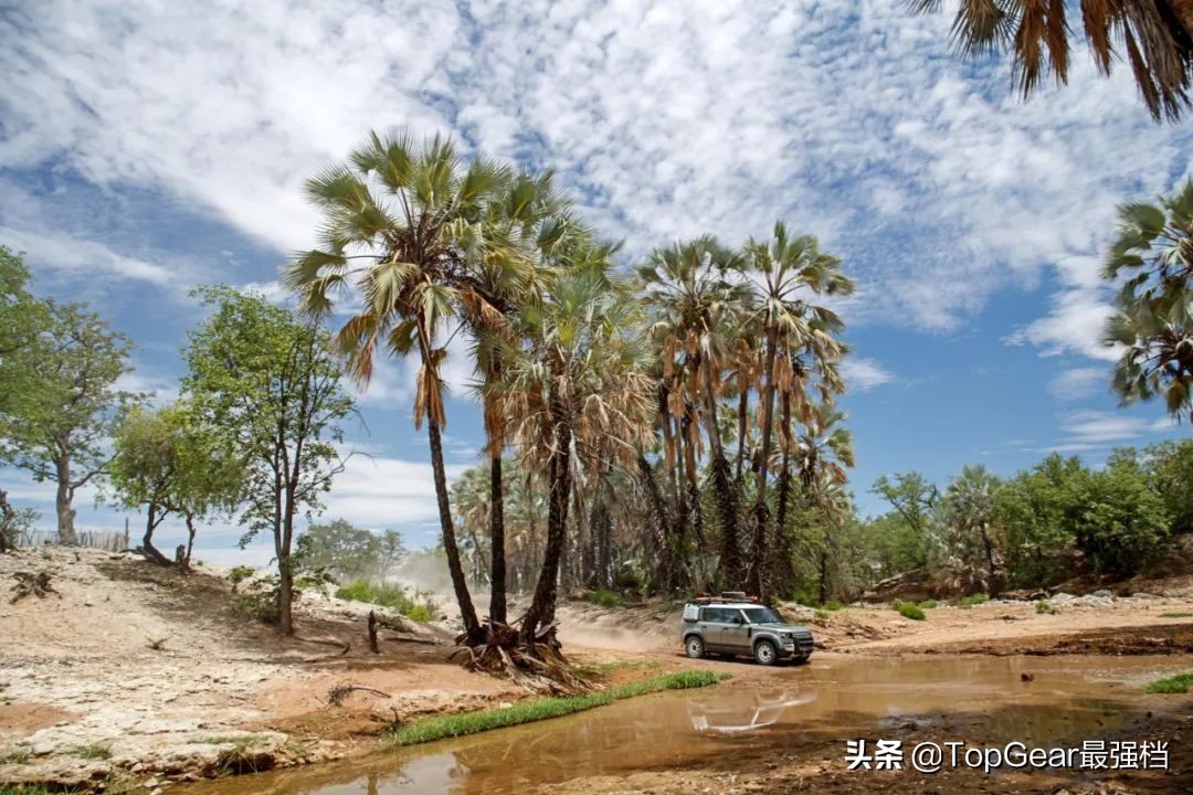 全新路虎卫士怎么样？去非洲越野试驾一下就知道啦