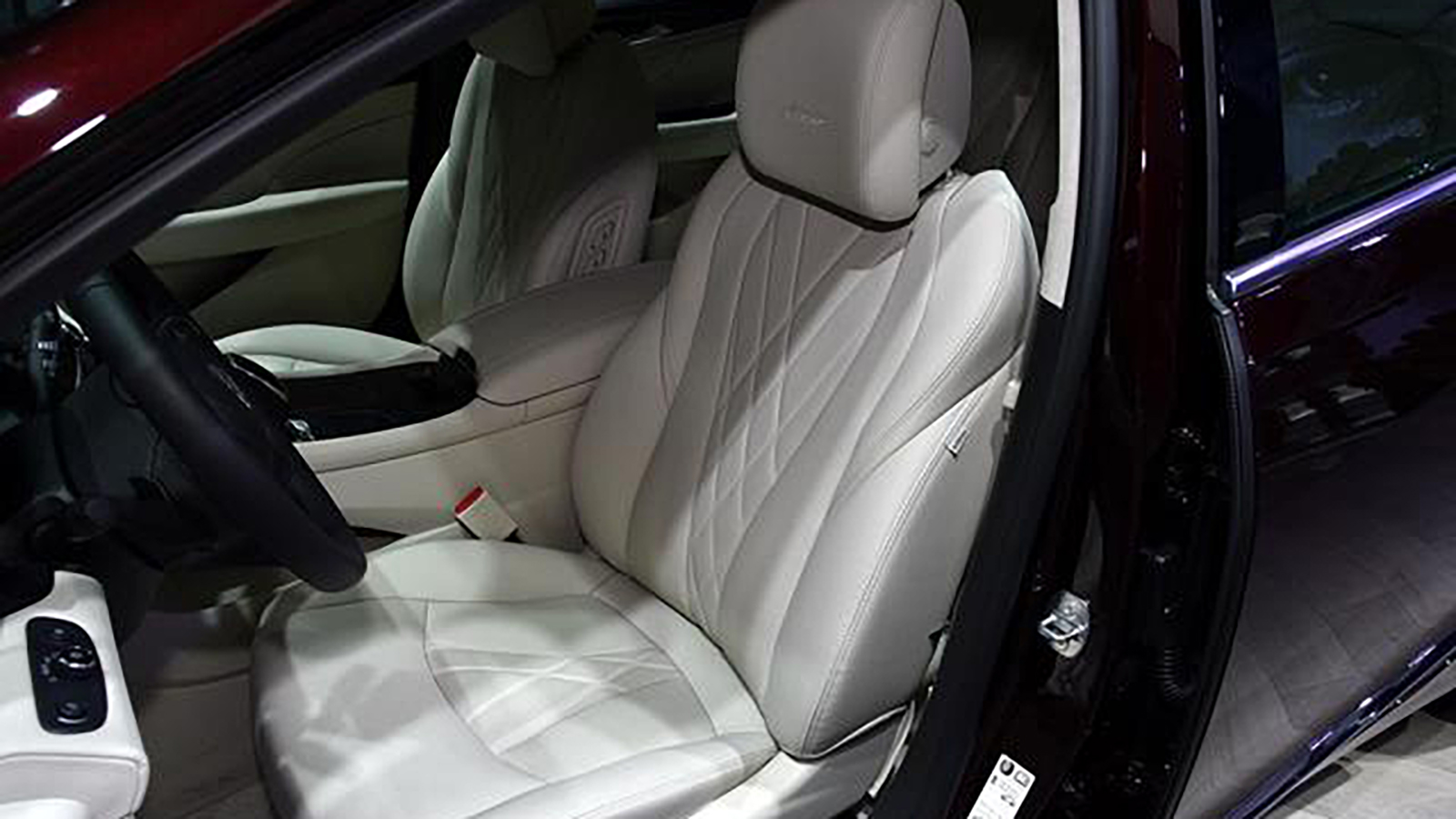 别克君越2020款豪华型值得入手吗,别克君越201820t精英版是6at还是9at