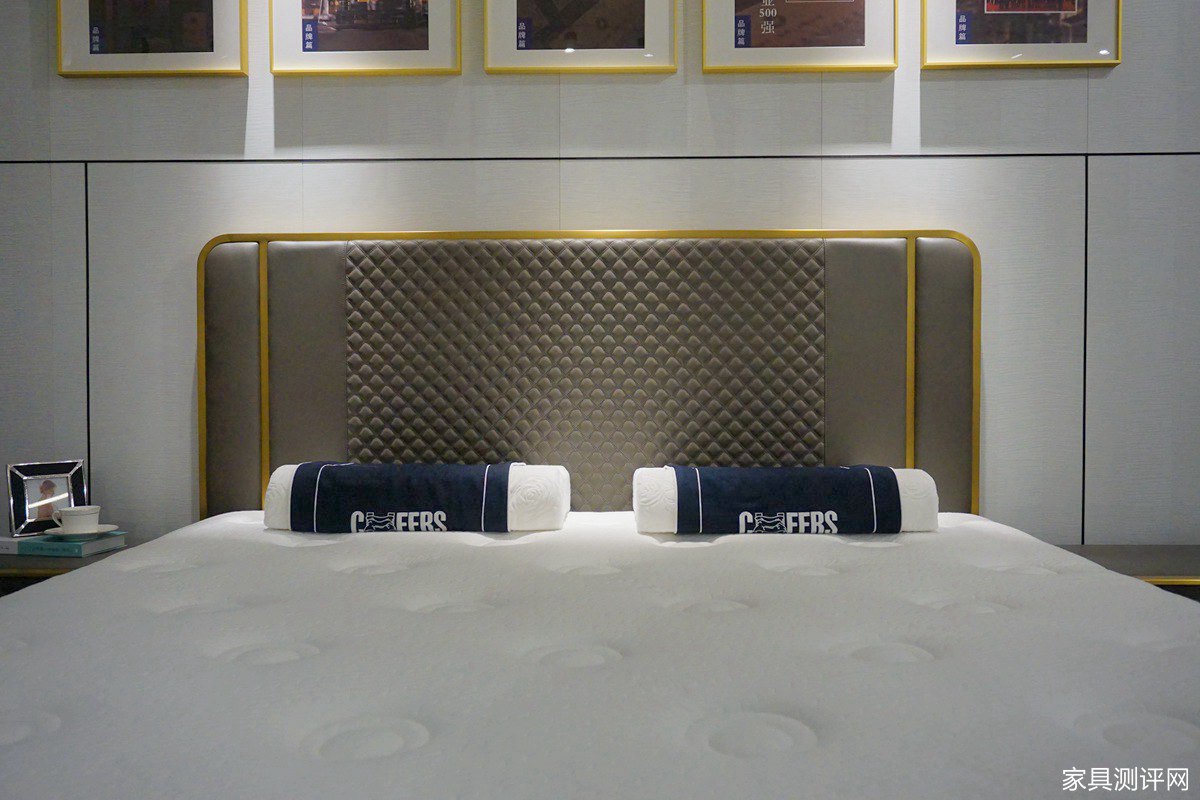 芝华仕高端床,芝华仕对比掌上明珠床选哪个