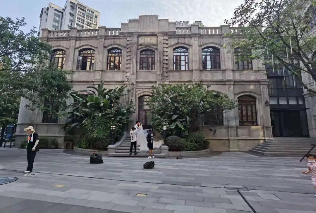 重庆白象街历史,重庆白象街有商场吗