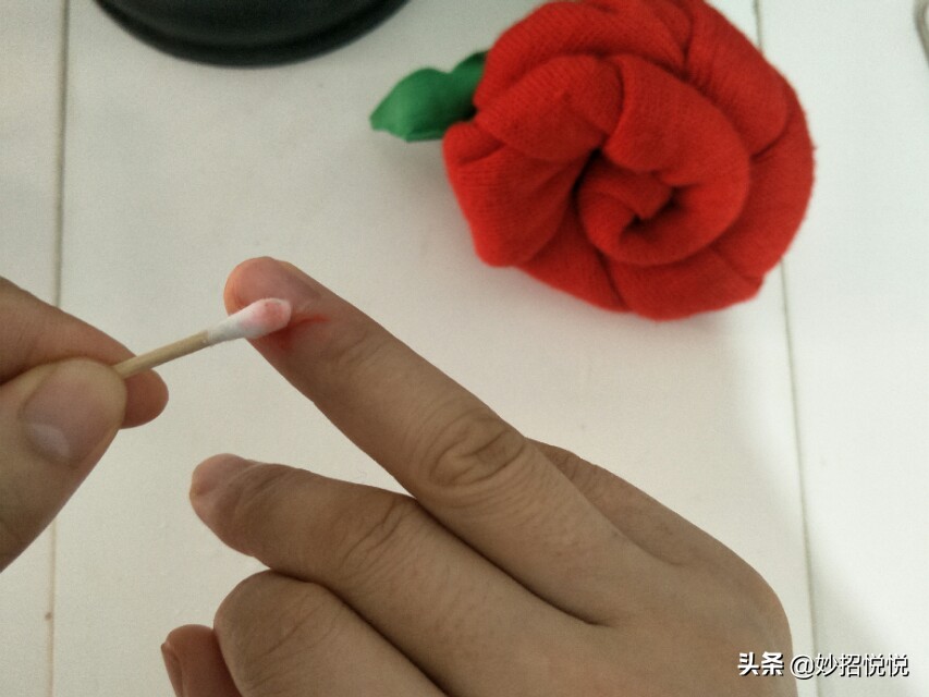 不小心划破了怎么避免留疤,被划伤用什么药愈合得快一点