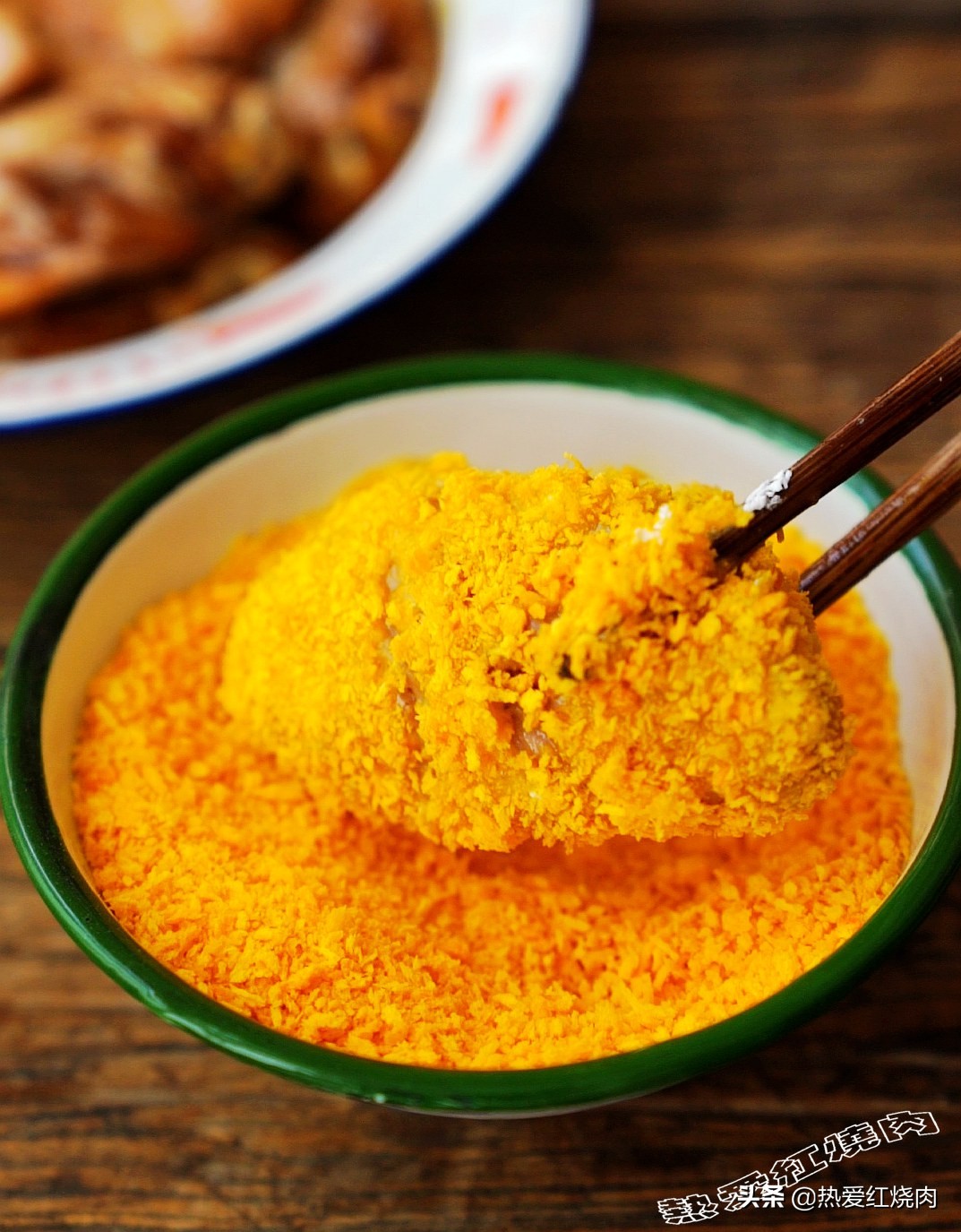 鸡翅最好吃的做法入口酥脆,鸡翅要怎么炸才好吃又有营养