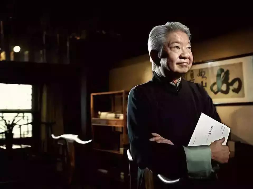 成龙收藏的紫檀,成龙的小叶紫檀值多少钱