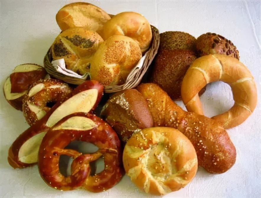 德国人爱吃猪肉还是牛肉,德国人爱吃香肠的原因