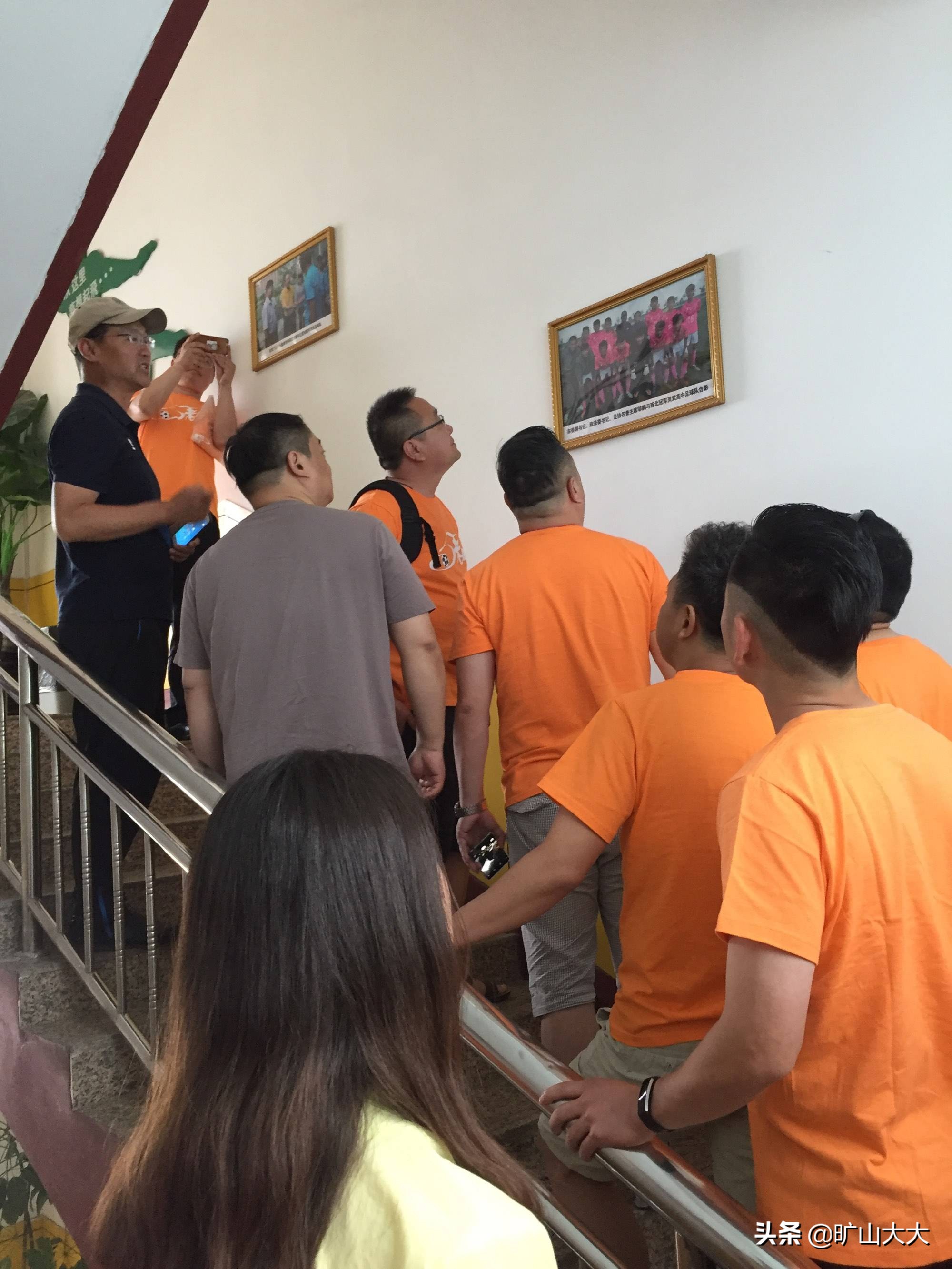 “喜欢你就来”-盛泽球迷协会赴灵武市交流足球文化