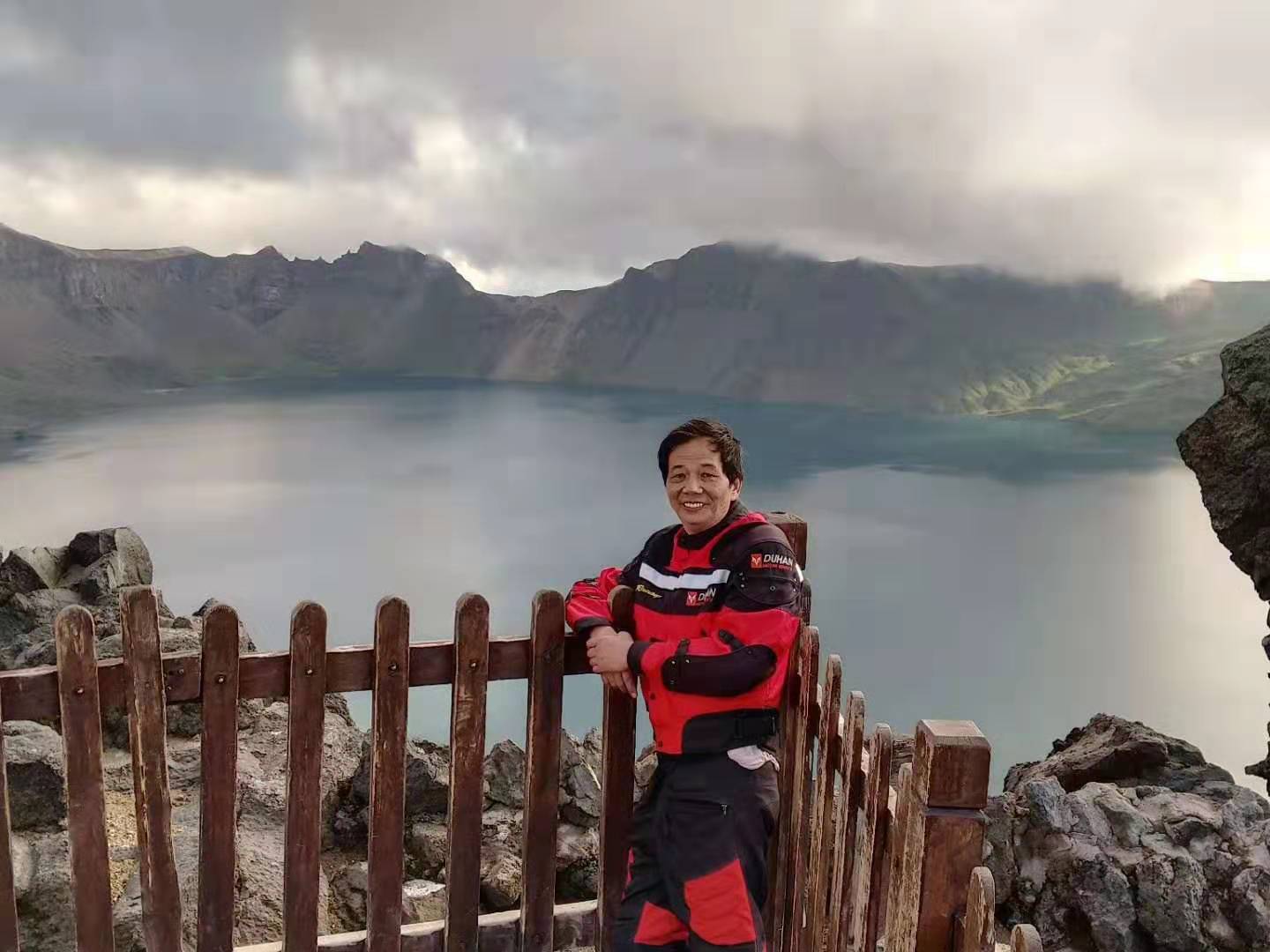 福州机车骑士视频,福州高龄骑士星空独闯青藏线