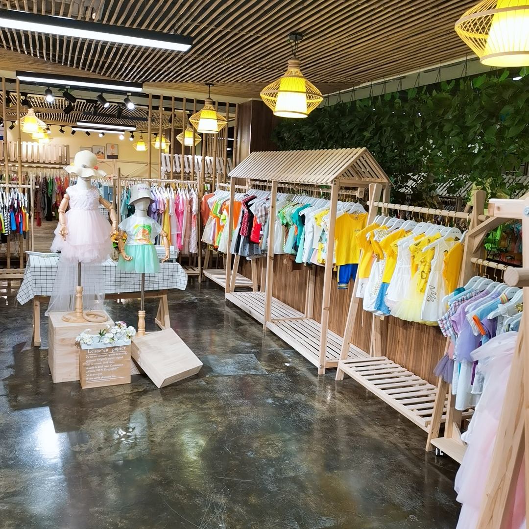 淘宝店做童装怎么样,卖童装是开店好还是在淘宝上卖好