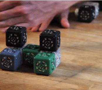 过年回家送长辈什么礼物好,过年送什么手工小礼物合适