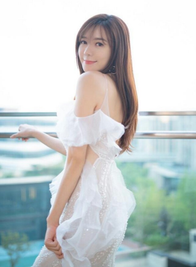 周韦彤最惊艳的衣服,周韦彤短发