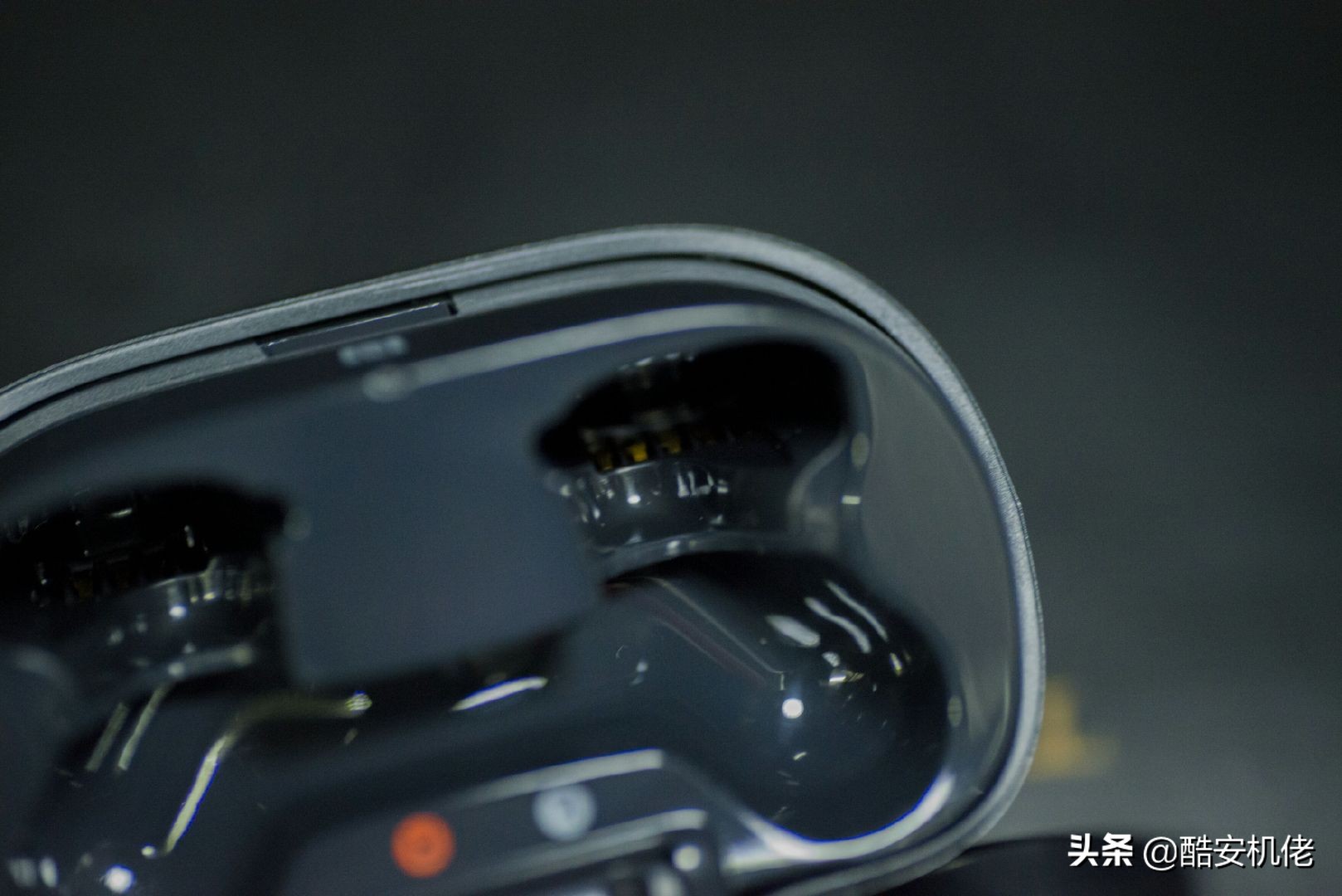 索尼降噪豆wf-1000xm4换电池,索尼wf1000xm4无线降噪耳机简评