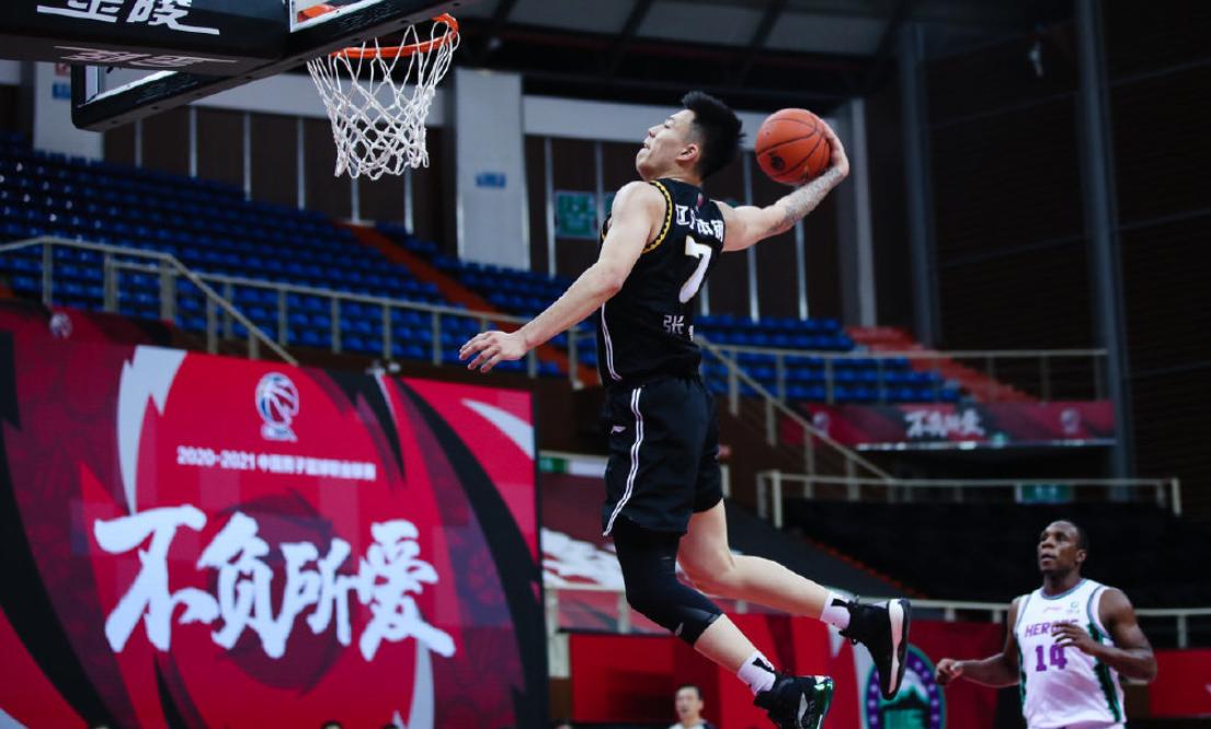 郭艾伦潘玮柏关系,郭艾伦颁奖典礼潘玮柏