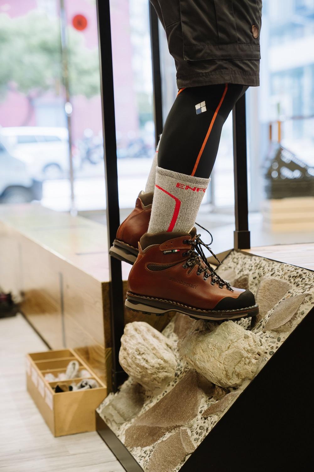 骆驼登山鞋2024夏季新款登山鞋,登山鞋选购技巧