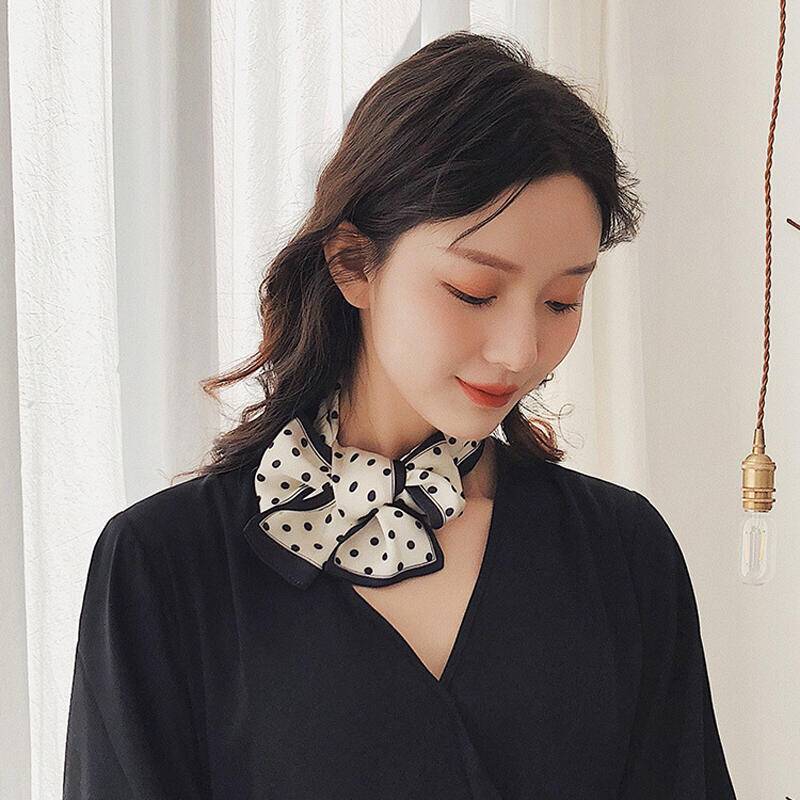 女人上了年纪懂打扮才显年轻,女人过了40岁要打扮得漂亮点