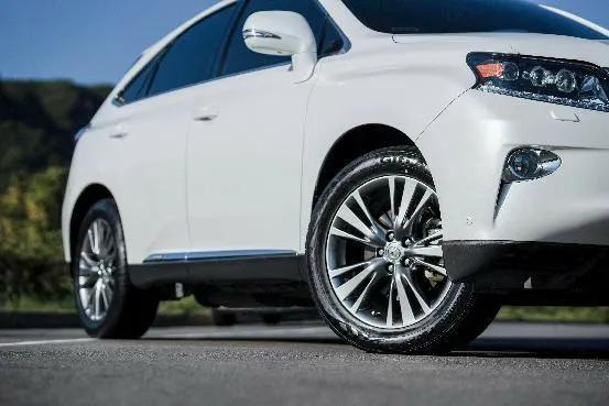 多少钱的轮胎才是合适的,800元的轮胎和300元的轮胎区别