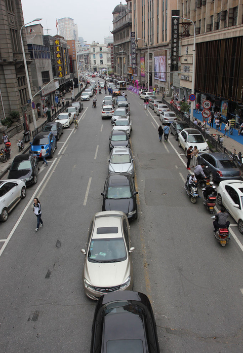 怎样让乱停车的人感到后悔,乱停车的十种方法