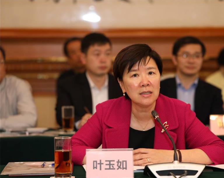 香港美女生物学家：破译人体大脑密码，让老年痴呆症治疗成为可能