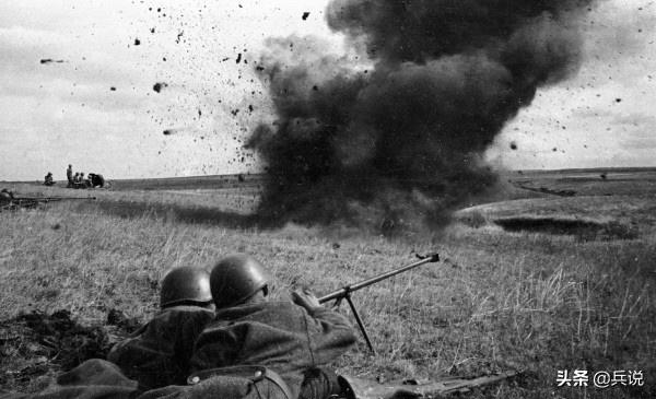 虎式坦克皮实炮利，为何被苏军打败？朱可夫：一把铲子挽狂澜