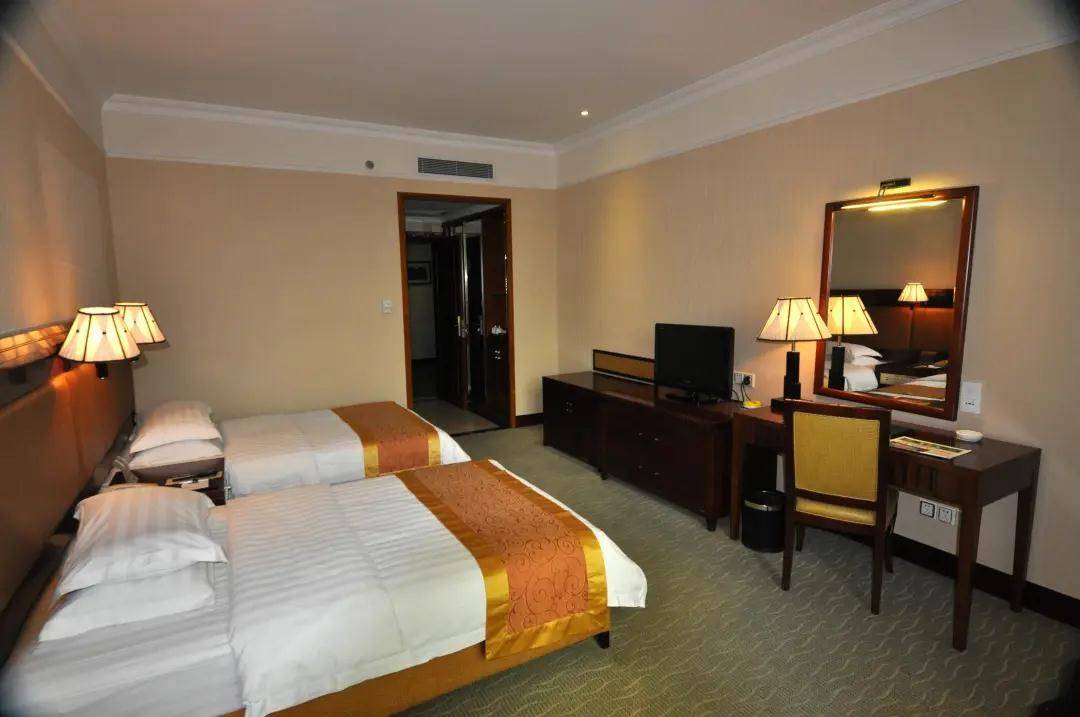 清远聚龙湾温泉度假酒店优惠购票,清远聚龙湾酒店攻略